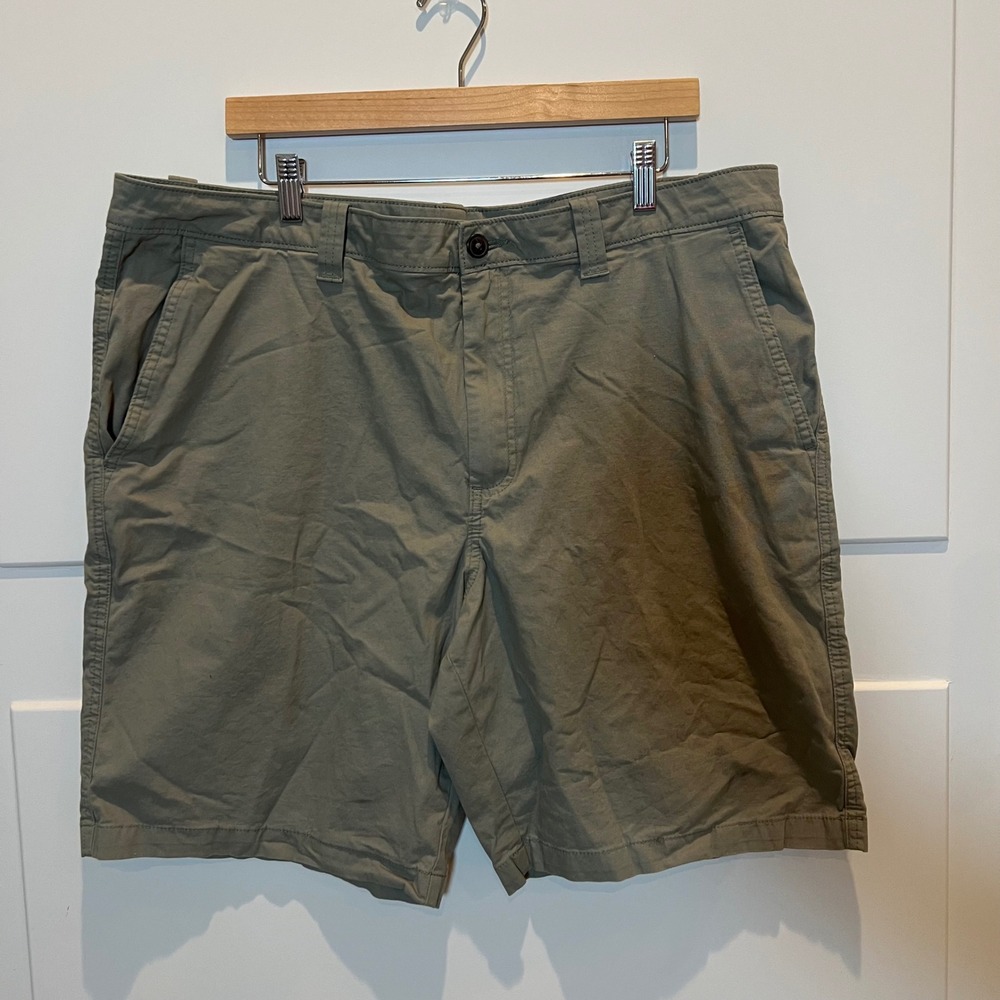 Magellan Outdoors‎ Mens 40W Shorts Olive Green Casual Comfort